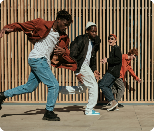 people posing like they running